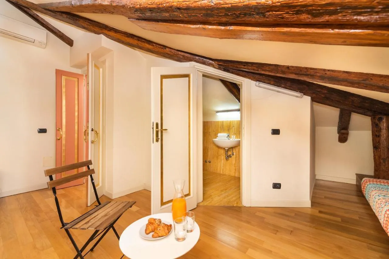 Ca' Dei Mercanti Apartment Venice Italy